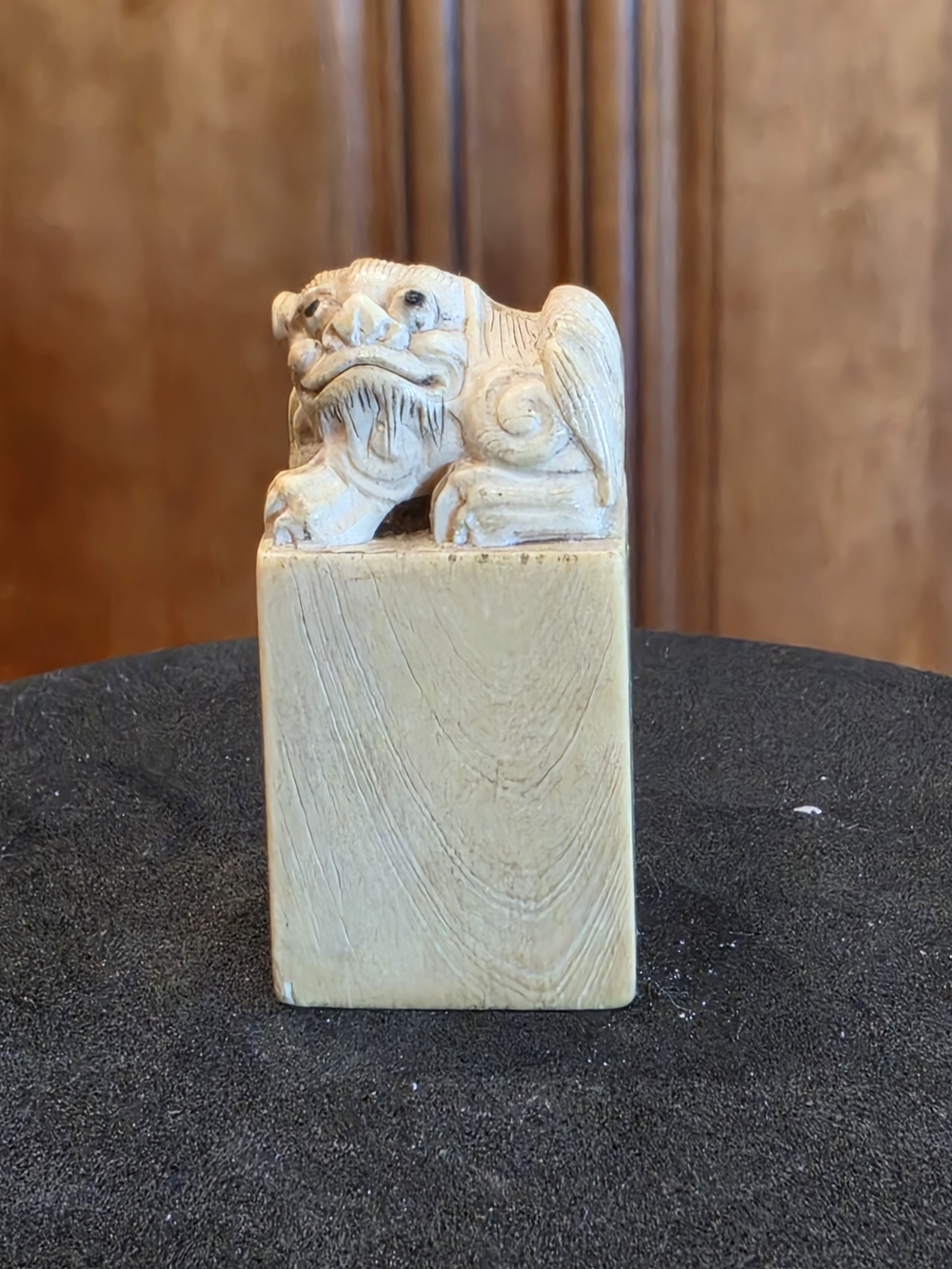 Chinese Hand-Carved Figurine Wax Ink Stamp Lion Gargoyle on Pedestal EUC RARE